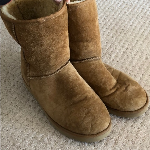 UGG Other - Ugg classic short boot